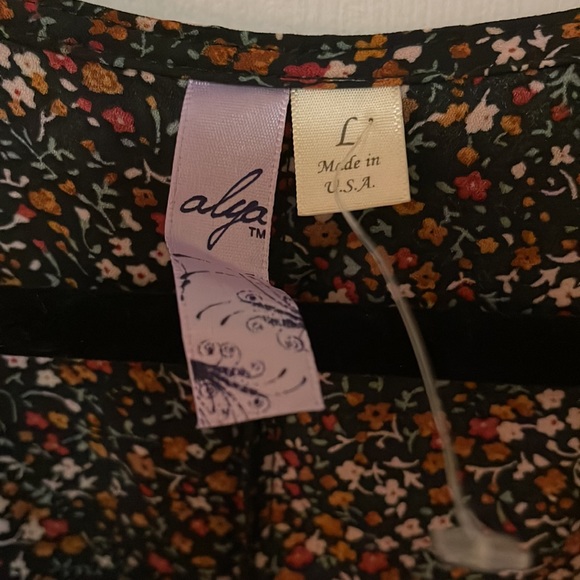 Francesca’s One Piece - Picture 3 of 5